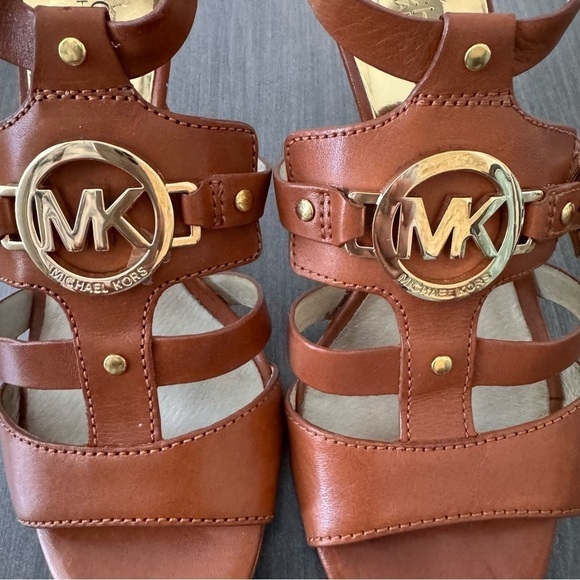 Michael Kors leather strappy gladiator brown camel heels size 8 - Picture 8 of 11